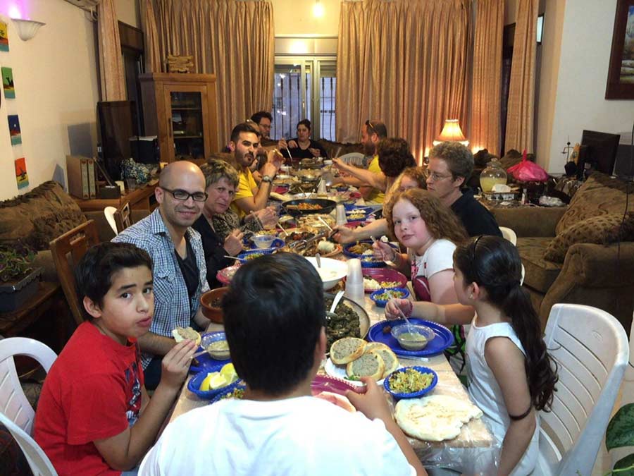 Muslim and Jewish Jerusalemites Break Bread Together