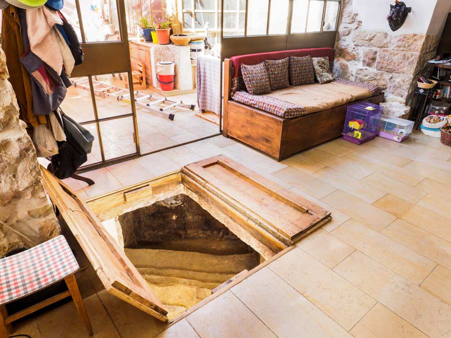 Living Room Renovations Reveal 2000-Year-Old Ritual Bath