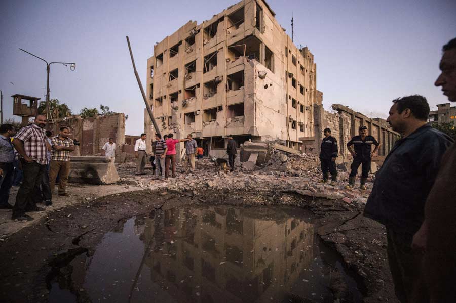 Islamic State Detonate Car Bomb in Cairo