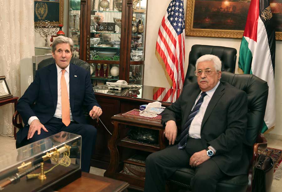 Israeli Newspaper Exclusive: Kerry Hosted Secret Summit on Israeli-Arab Peace Plan