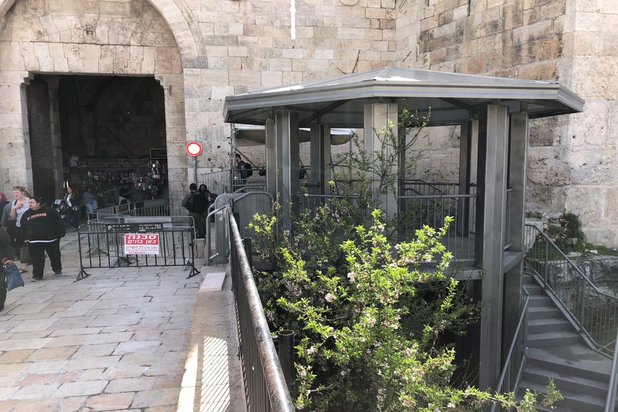 Steel & Stone: Damascus Gate Guard Tower Sparks Criticism