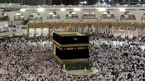 Saudis Bar All Foreigners from Holy Sites over Coronavirus