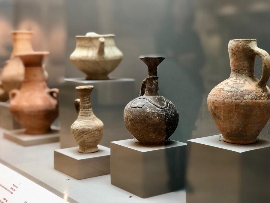 For The First Time, Looted Antiquities Found In West Bank Go On Display (with VIDEO)