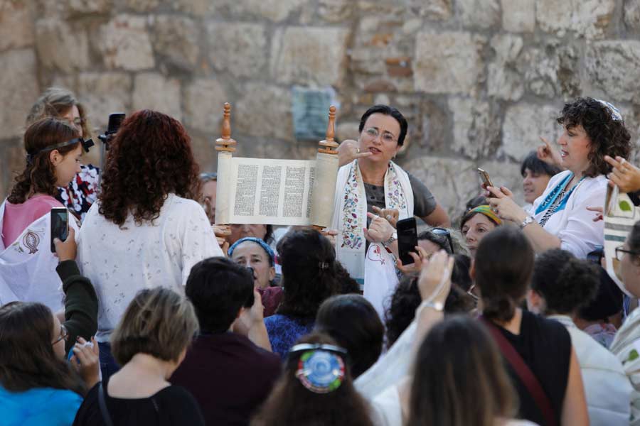 Altercation During Women’s Service At Western Wall Saddens U.S. Muslim  