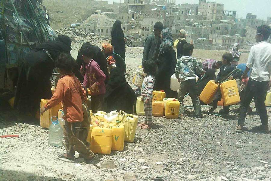 Saudi Arabia, UAE Pledge $200 Million in Aid for War-torn Yemen