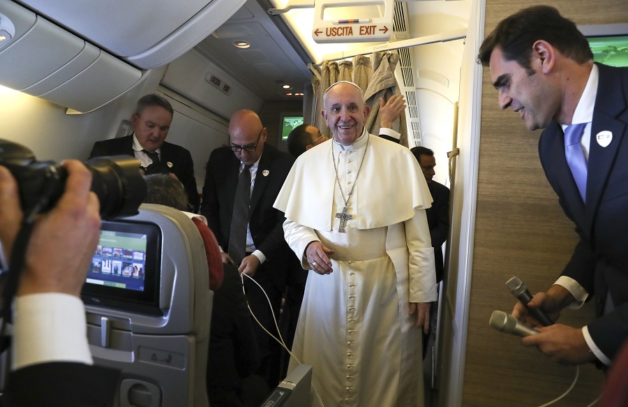 Pope Francis First-ever Roman Catholic Leader To Visit Arabian Peninsula
