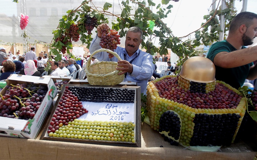 Of Fruit & Lamb: Trade War Brewing Between Israelis And Palestinians