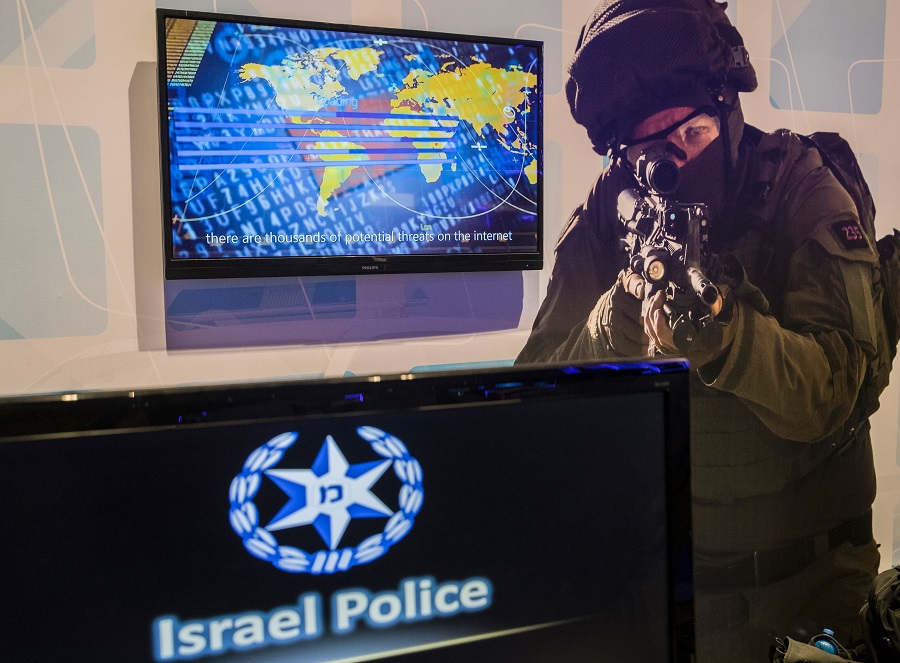 Analysts View Russia As Potential Cyberbully In Upcoming Israeli Election