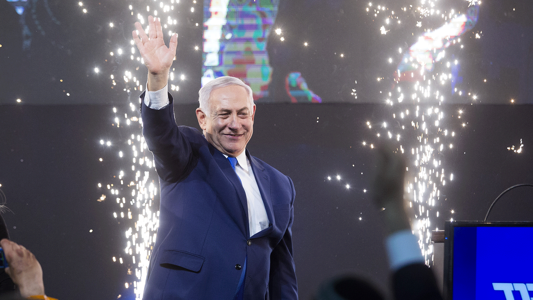 Israel’s Netanyahu Staves Off Newbie Challenge