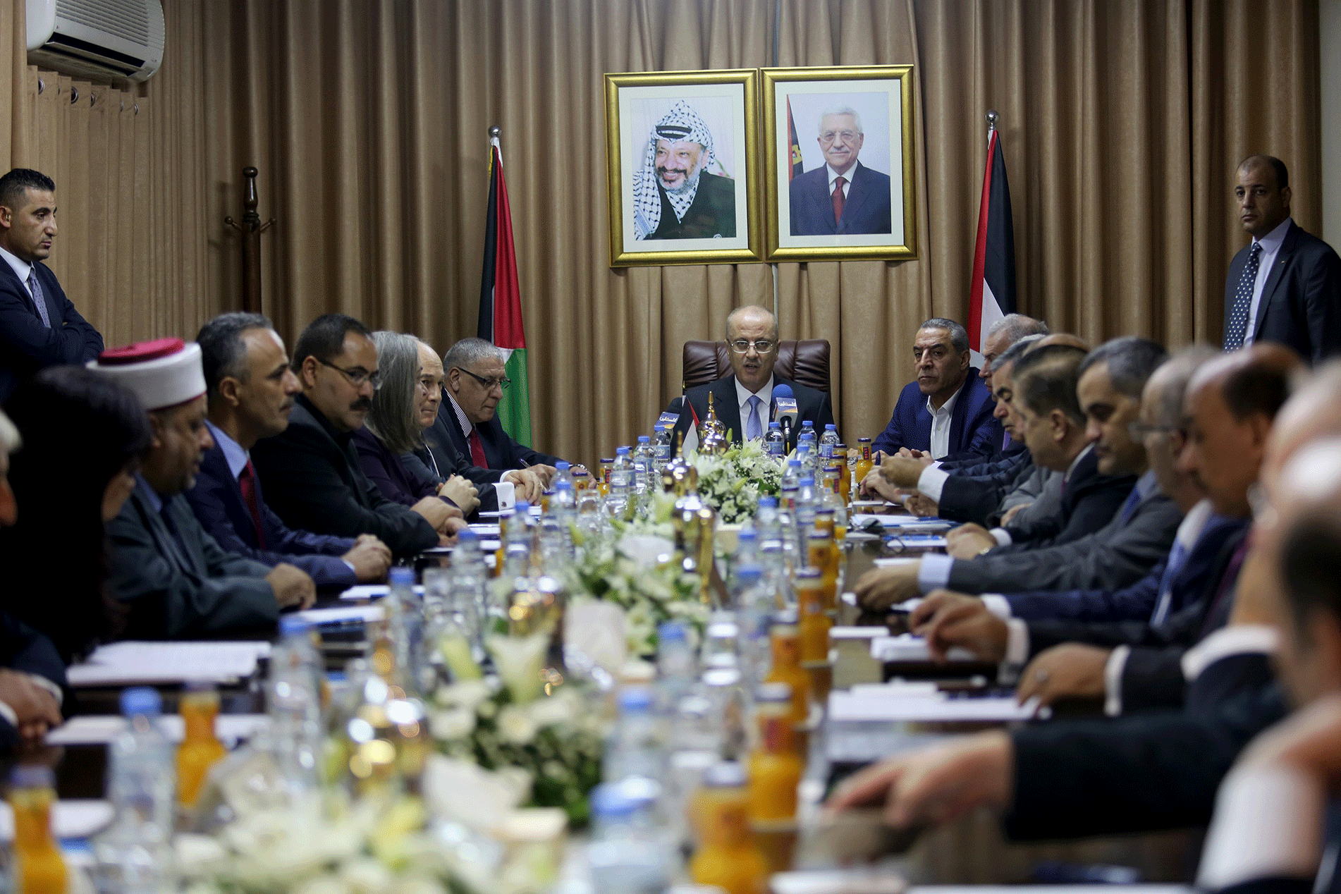 Prime Minister Set to Name Hamas-less Palestinian Government