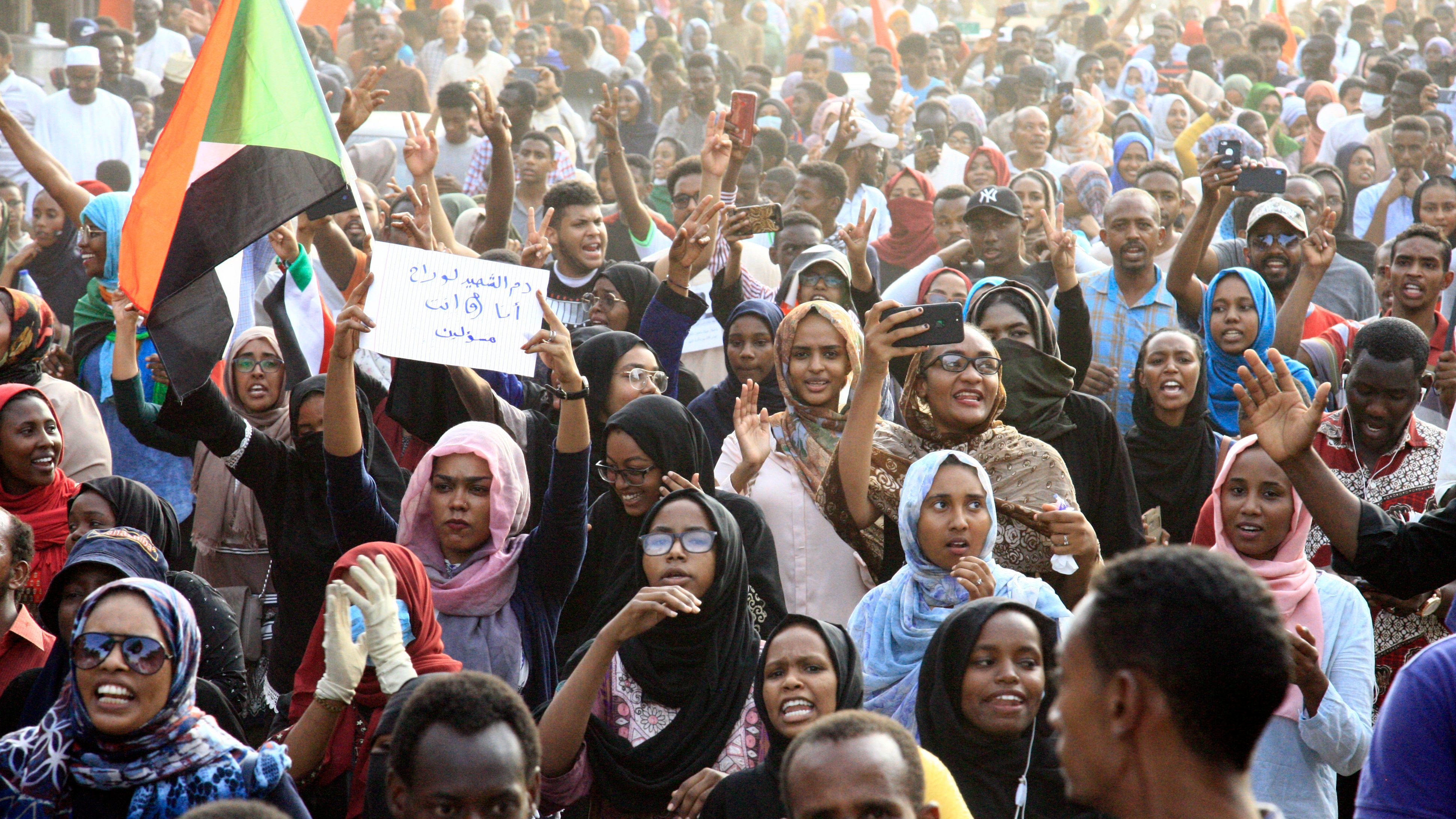 Thousands of Sudanese March to Commemorate Deaths from June Raid