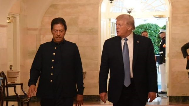Trump to Pakistan’s Khan: I’d Be Glad to Mediate Kashmir Dispute