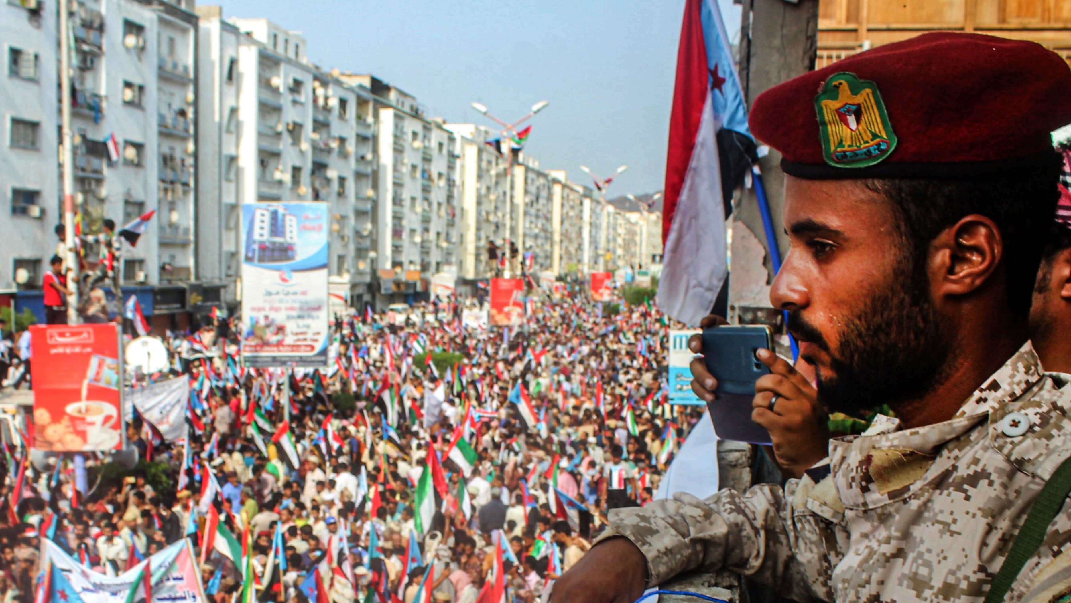 Saudi-UAE Split Fractures Anti-Houthi Coalition as Iran-US Tensions Threaten Red Sea