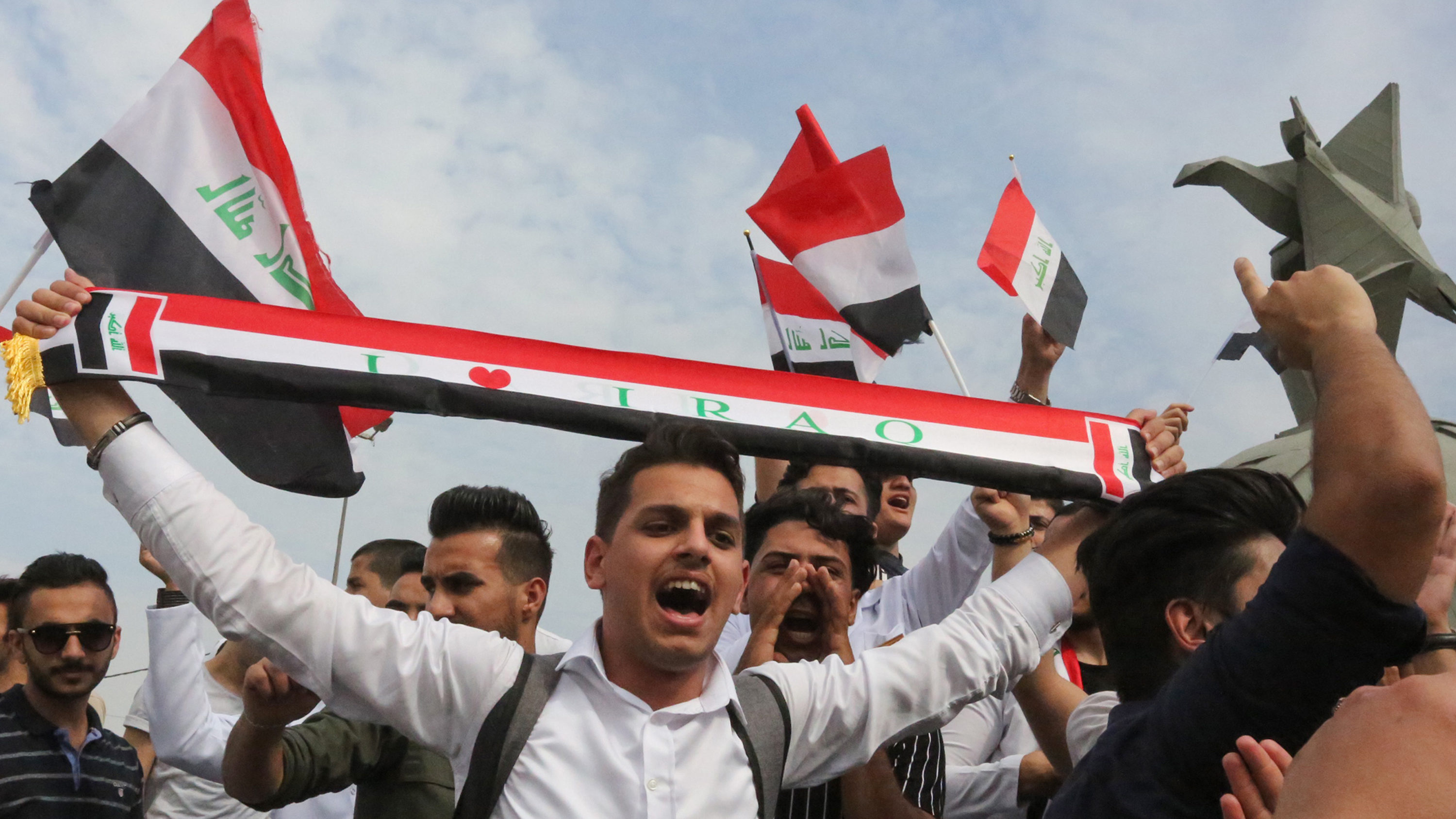 Scores Dead in Iraq as Anti-government Protests Continue