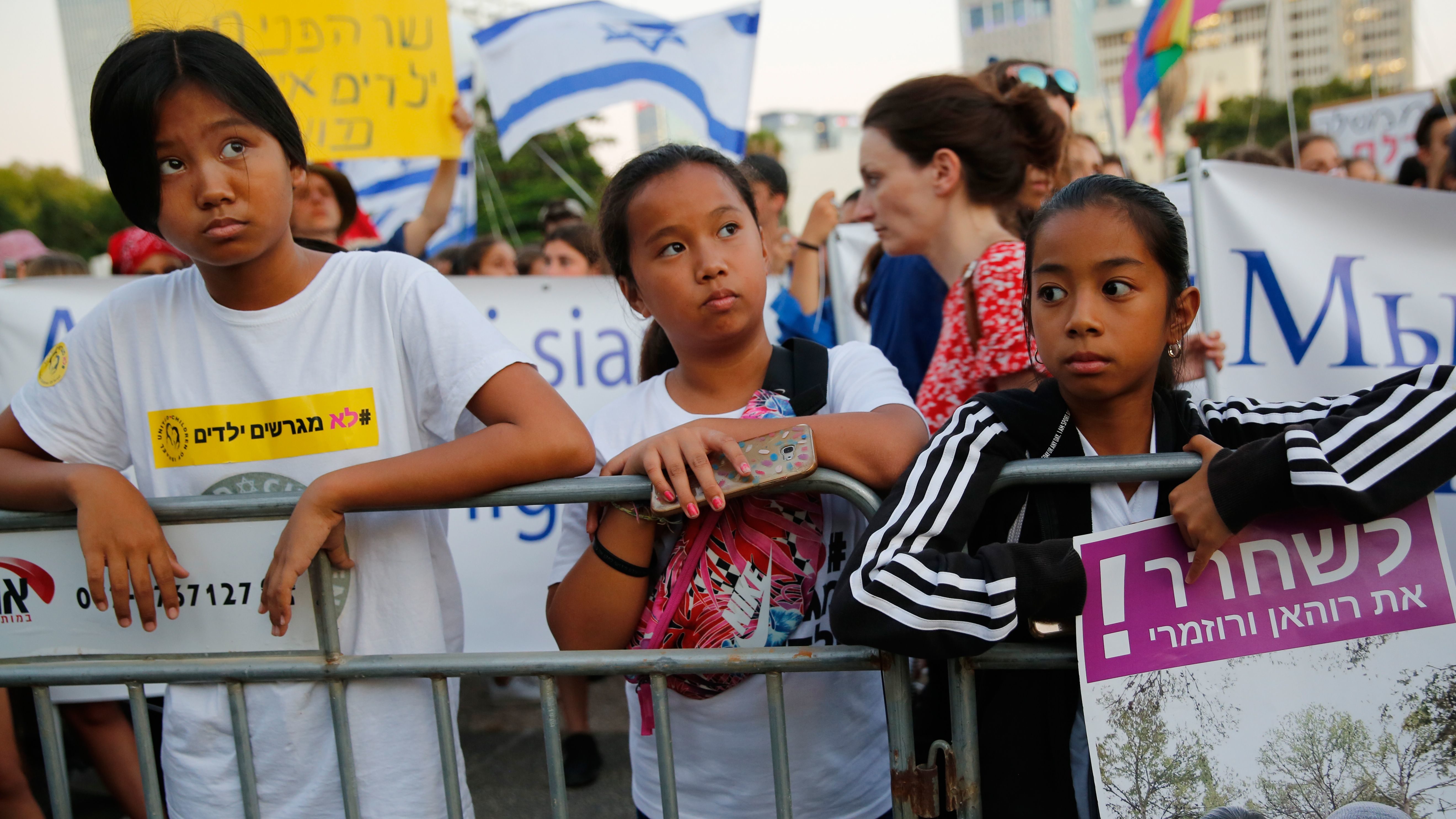 Tel Aviv Protests Deportation of Children