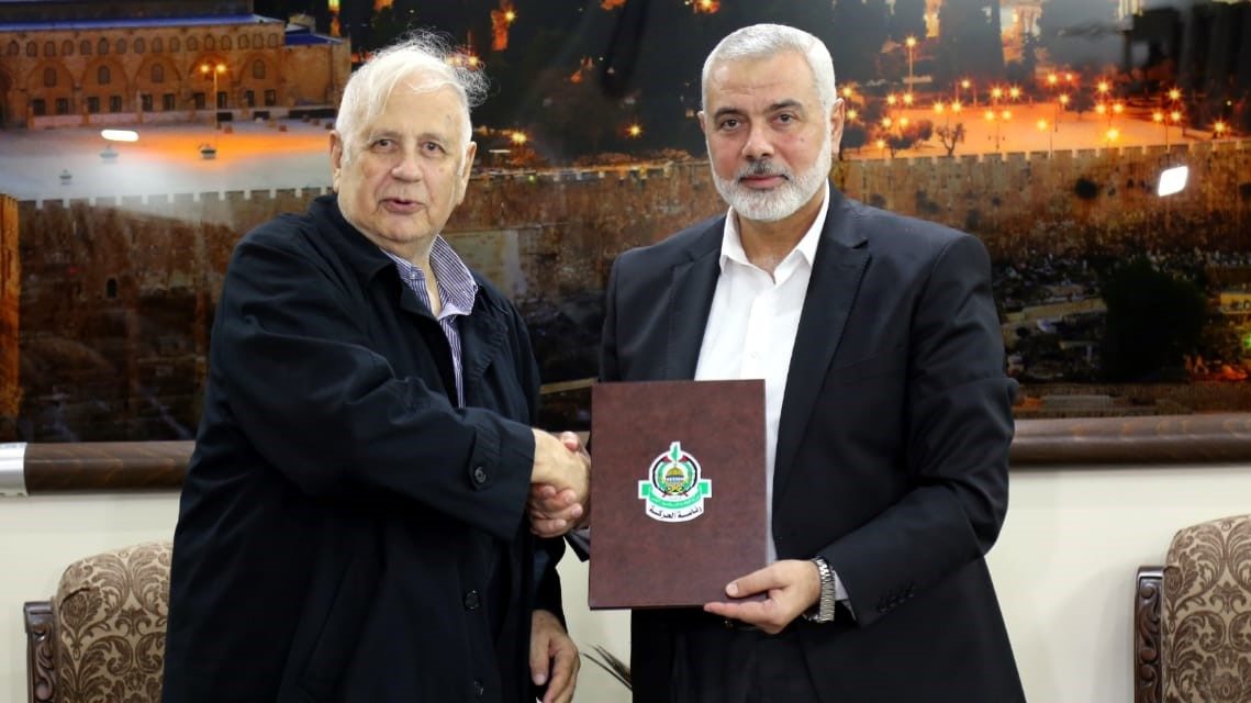 Hamas Agrees to Take Part in PA Elections