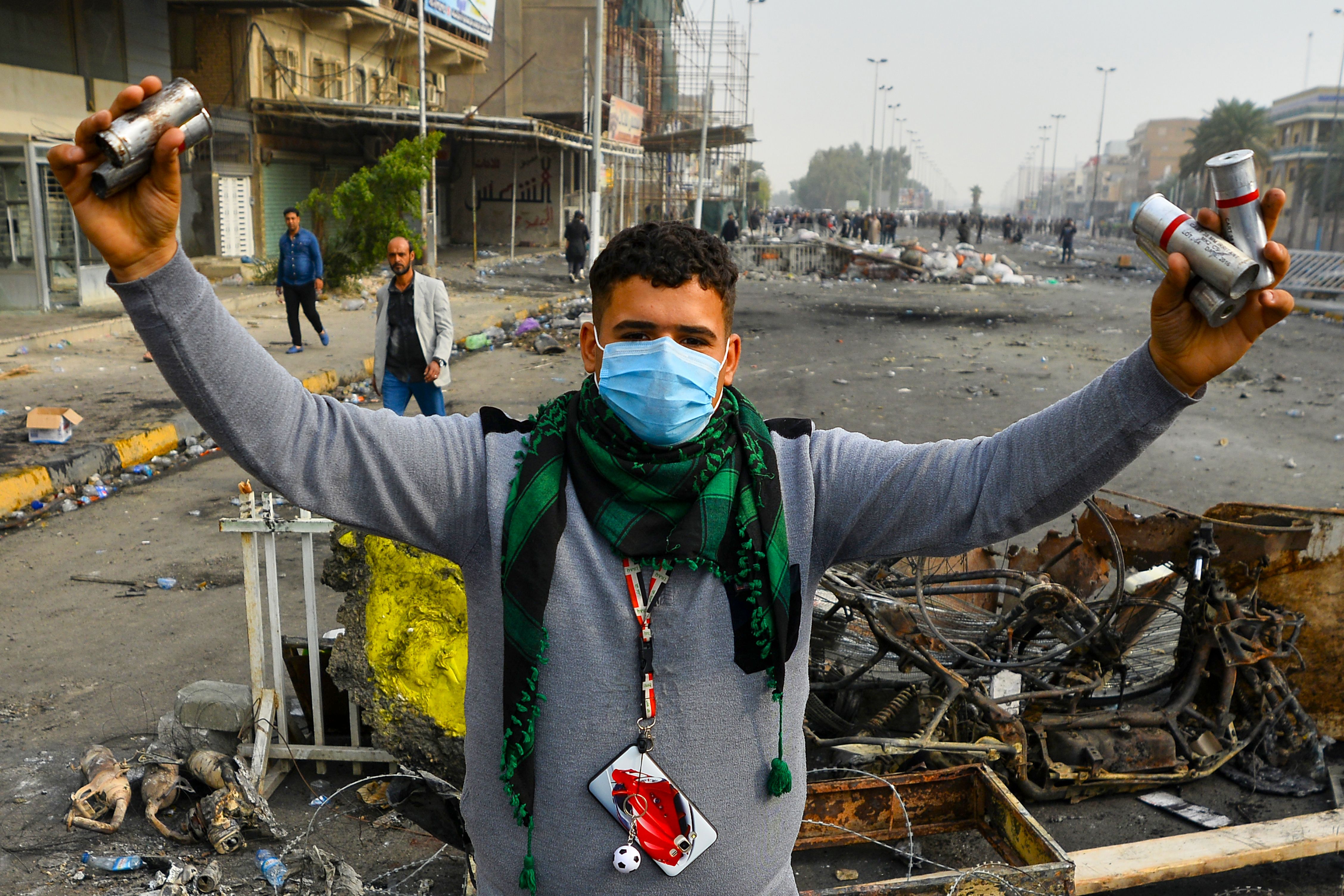 Iraqis Resume Protests amid Sky-high US-Iran Tensions
