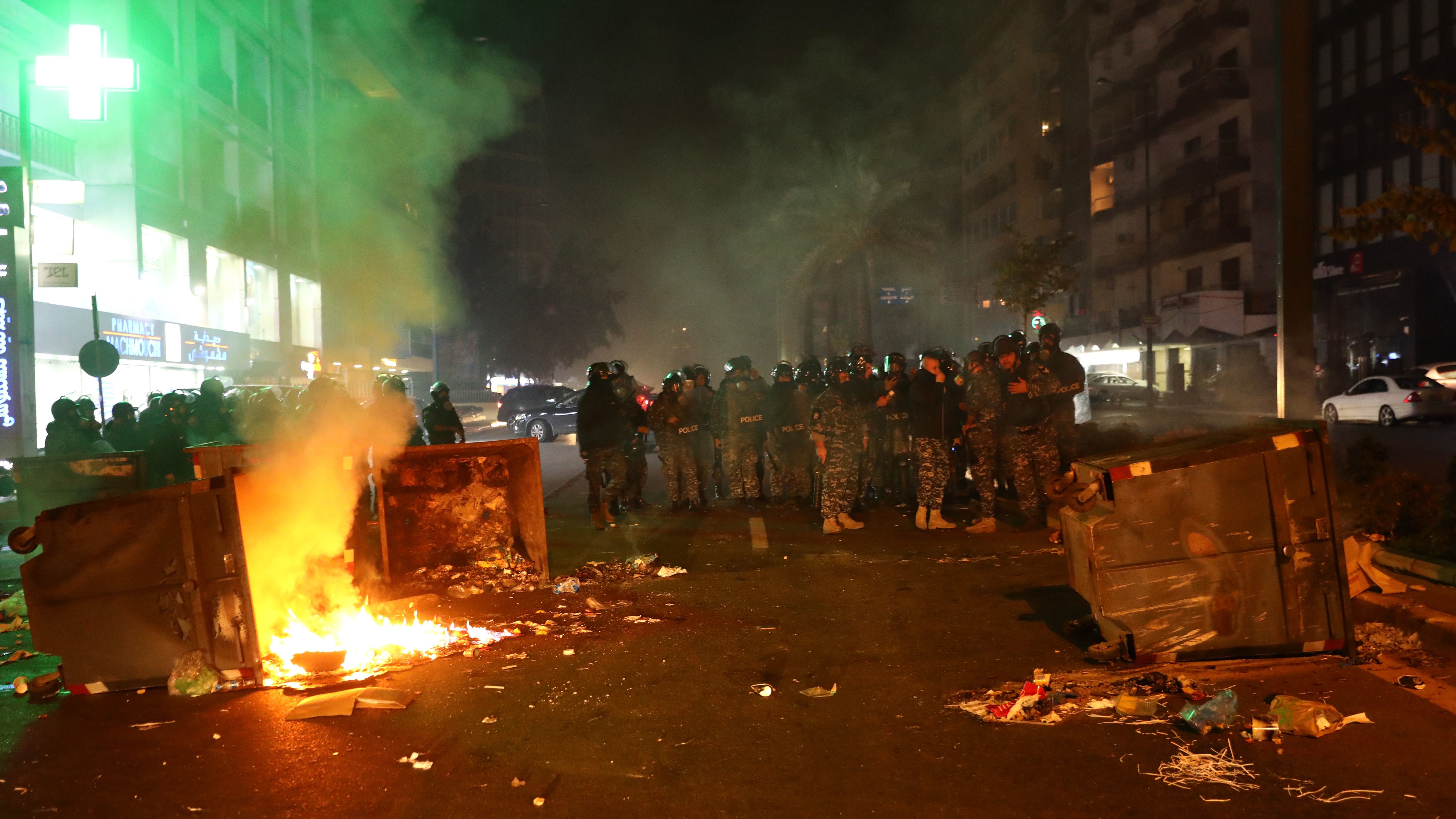 Lebanon Sees Second Straight Night of Violent Anti-government Protests