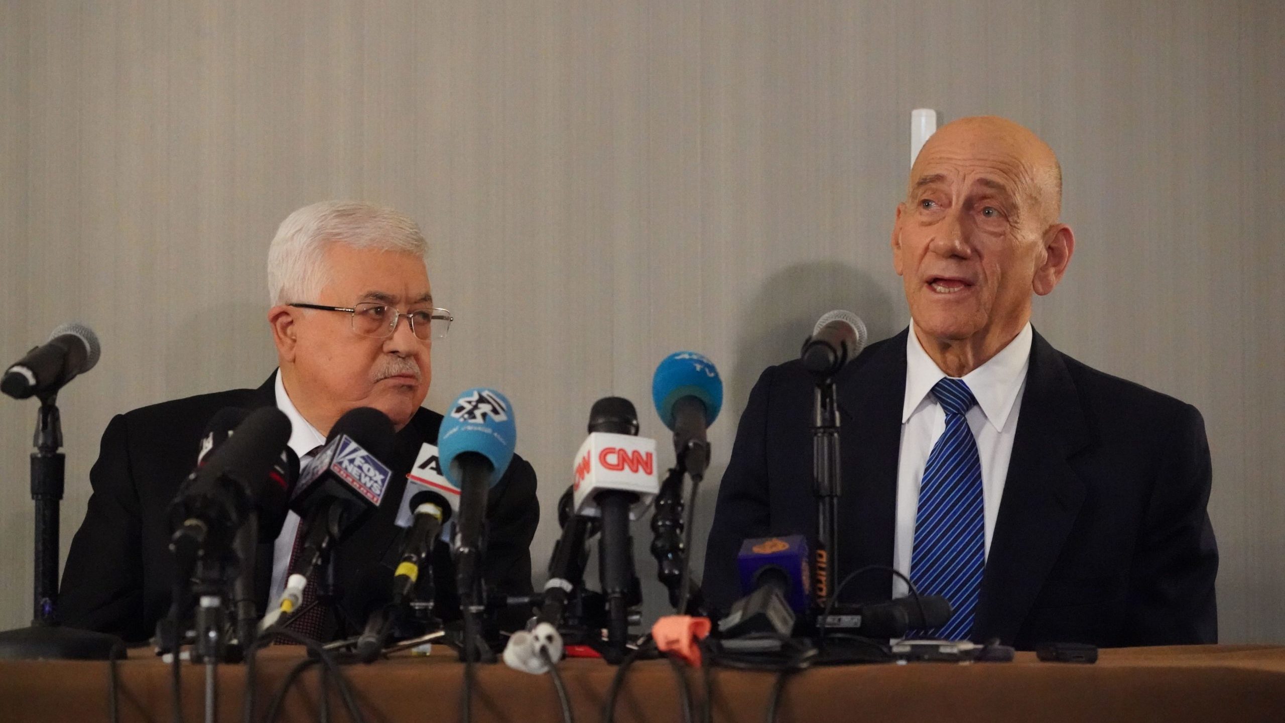 Abbas, Olmert Meet in New York, Both Rejecting Trump Plan
