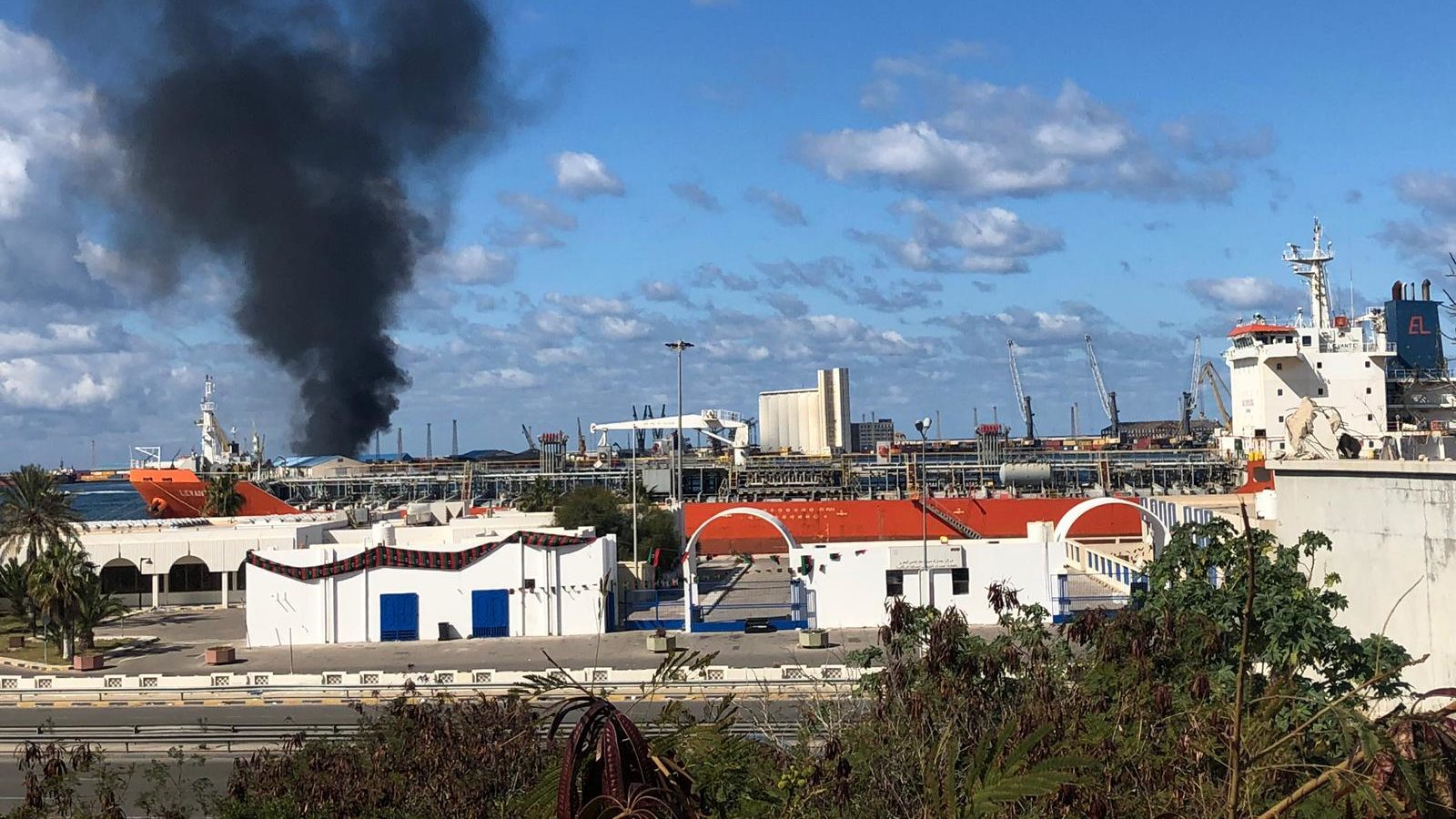 Libya’s UN-backed Gov’t Halts Cease-fire Talks over Port Shelling