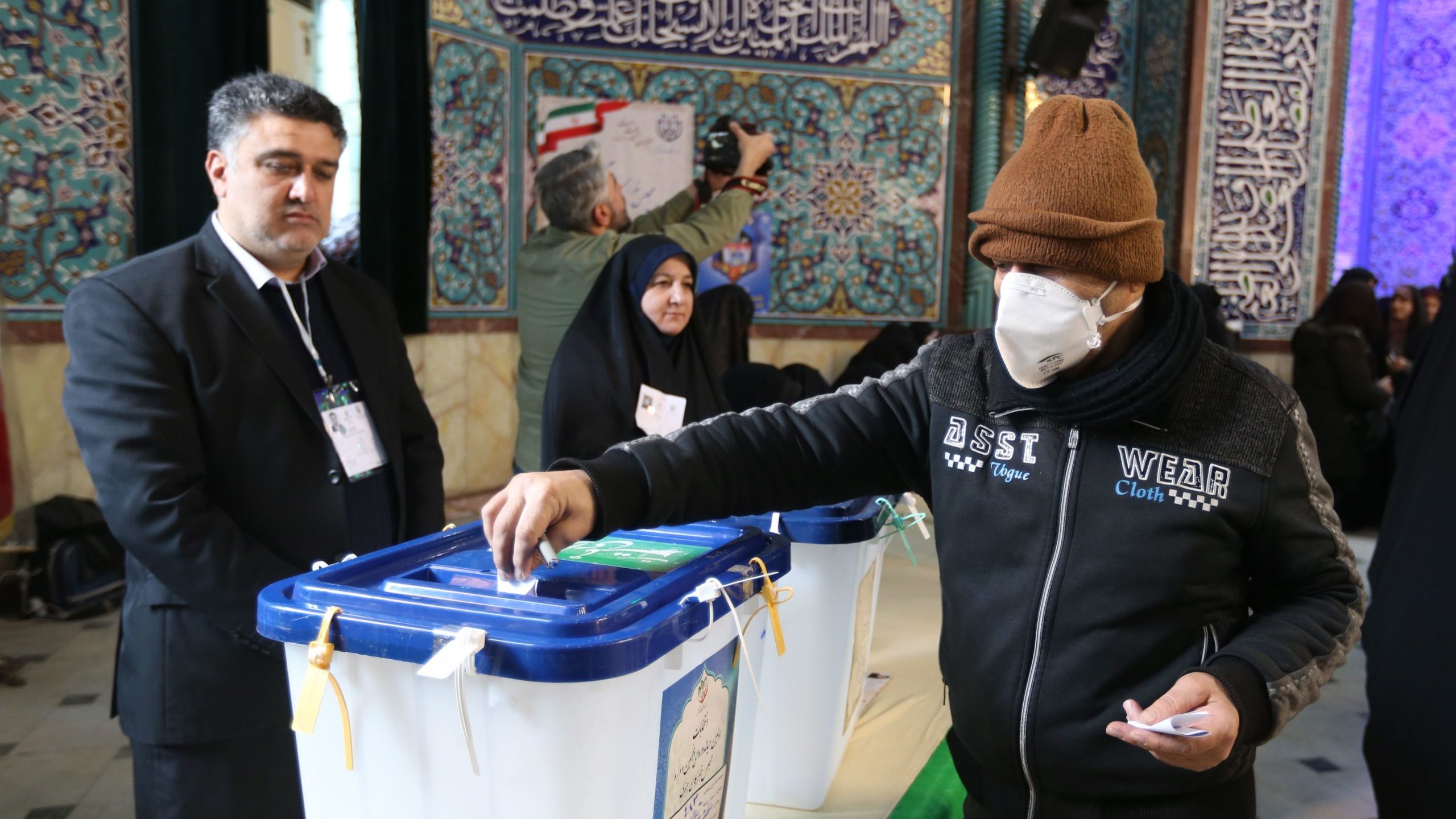 Iranian Polls Open for Parliamentary Election