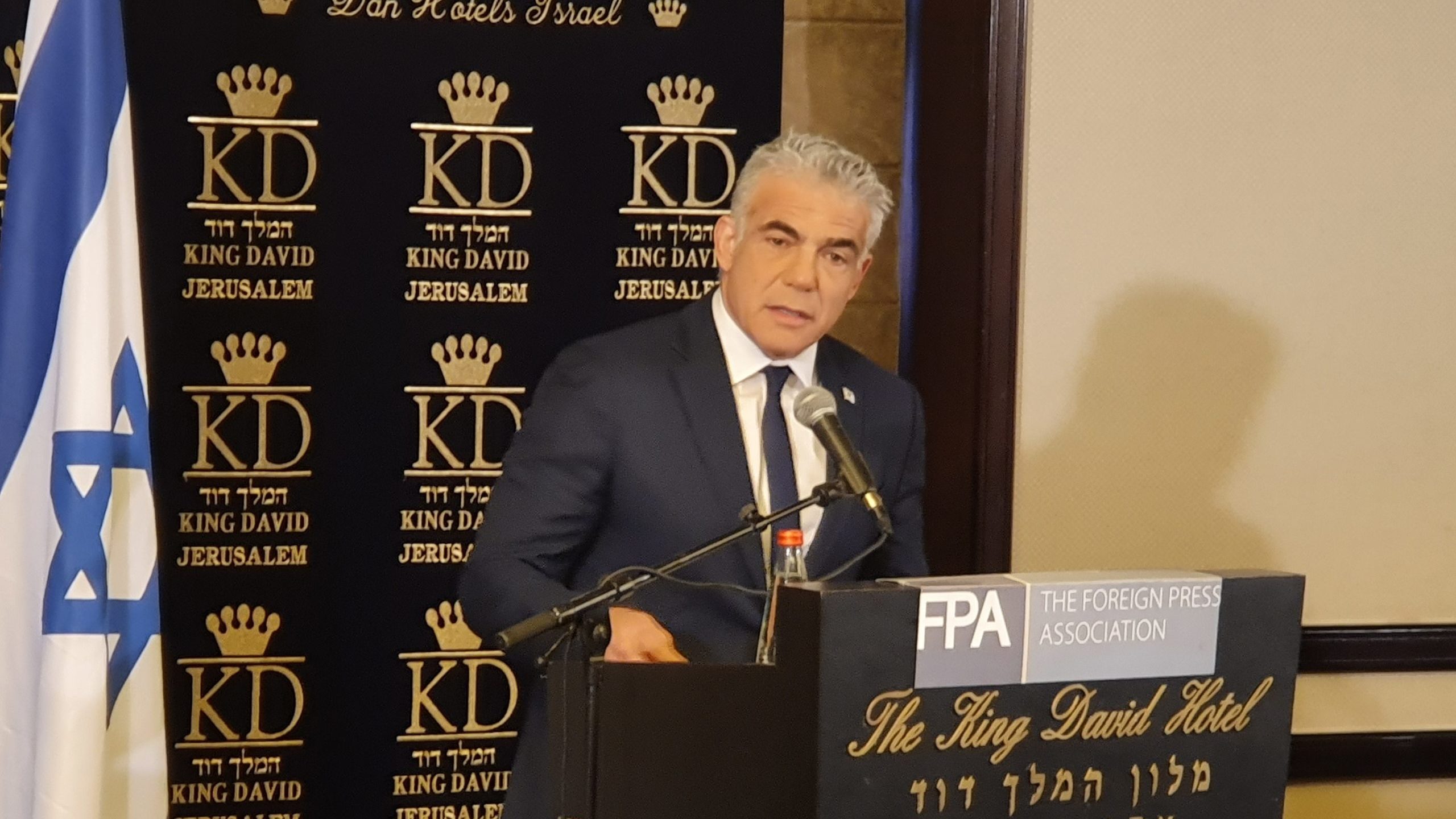 Lapid: Blue & White List Opposes ‘Unilateral’ Israeli Annexations (with VIDEO)