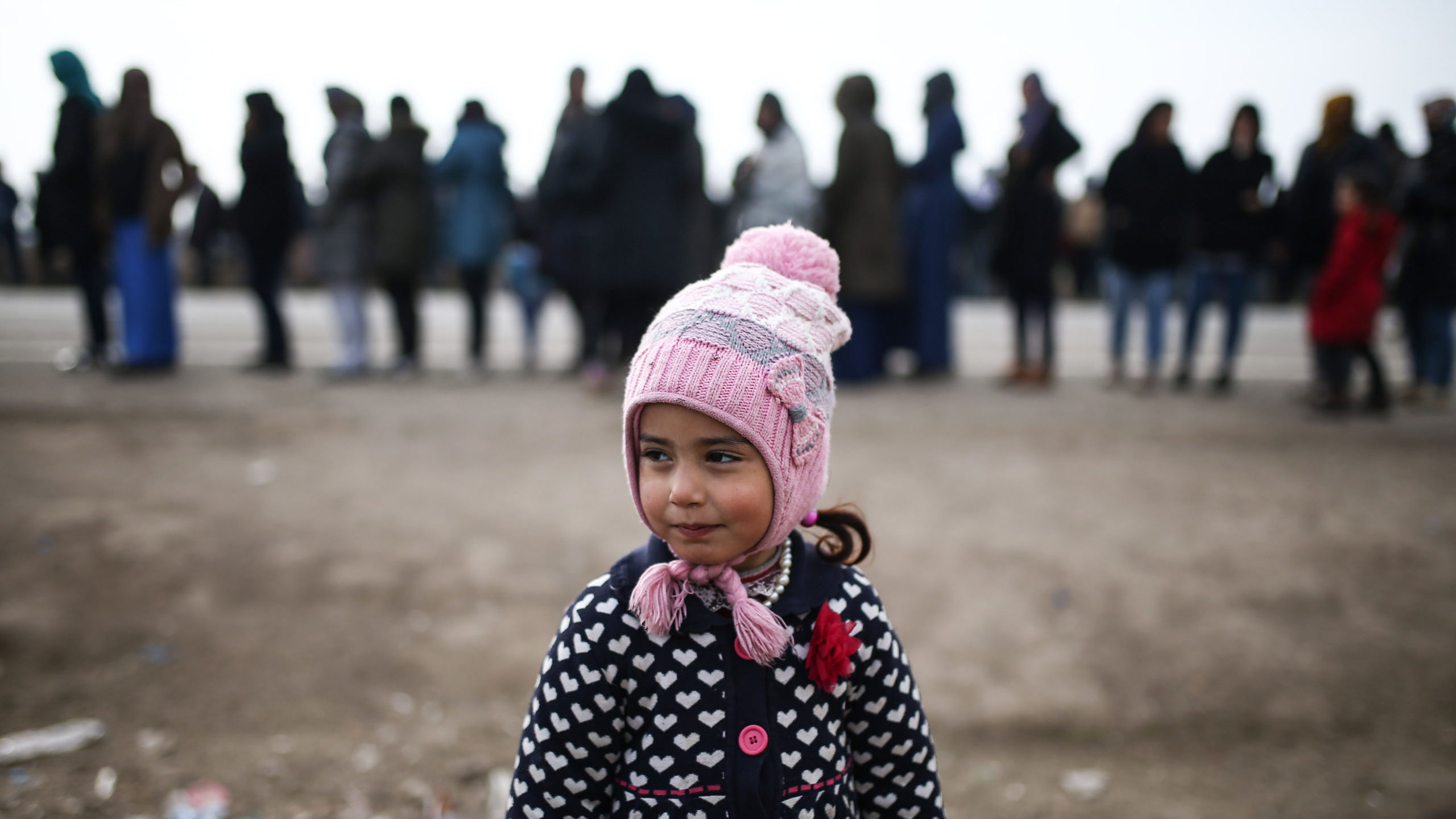 Thousands of Syrian Refugees Plan To Cross Together From Turkey to Greece