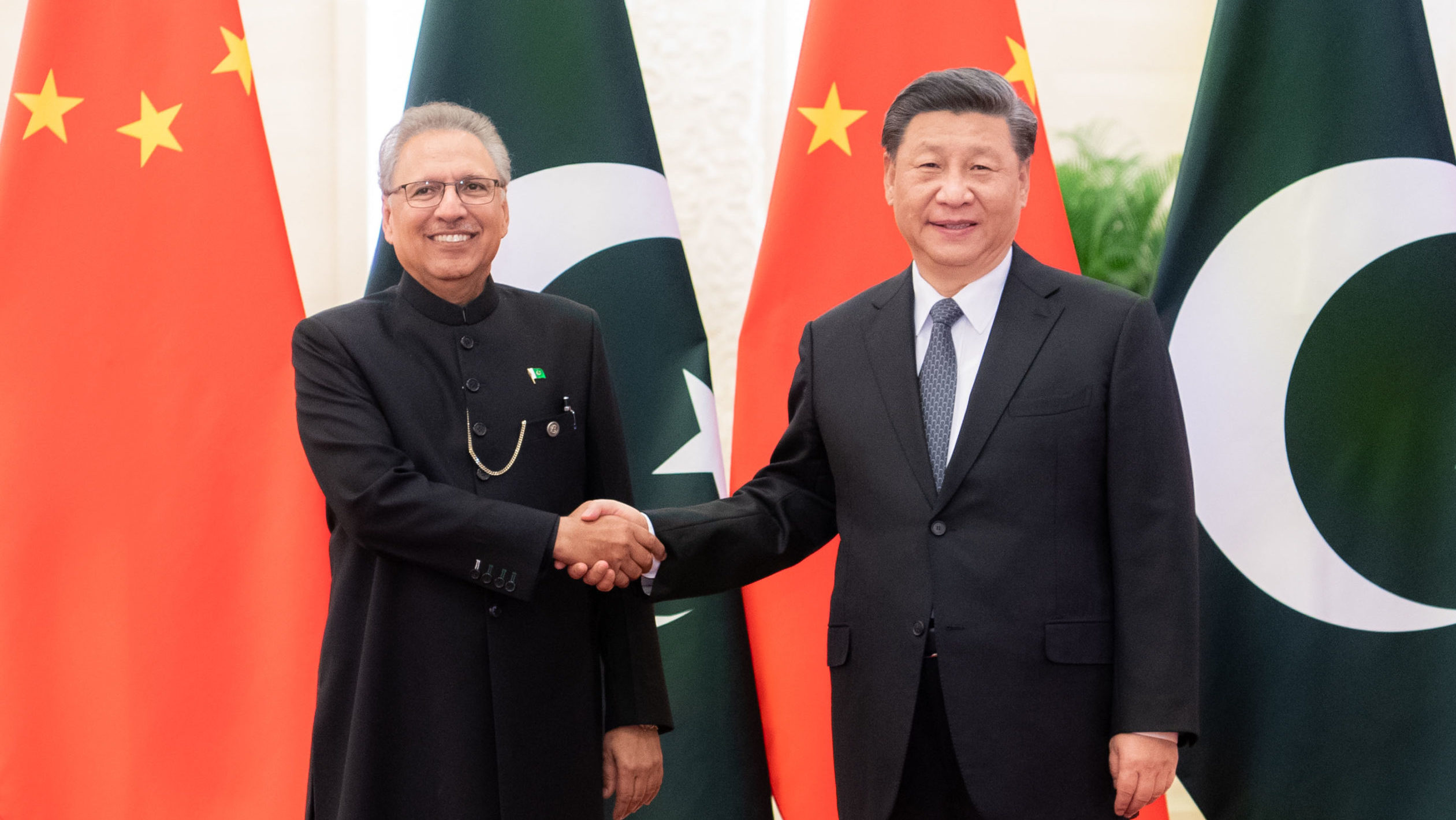 Pakistan’s President Pays Solidarity Visit to China