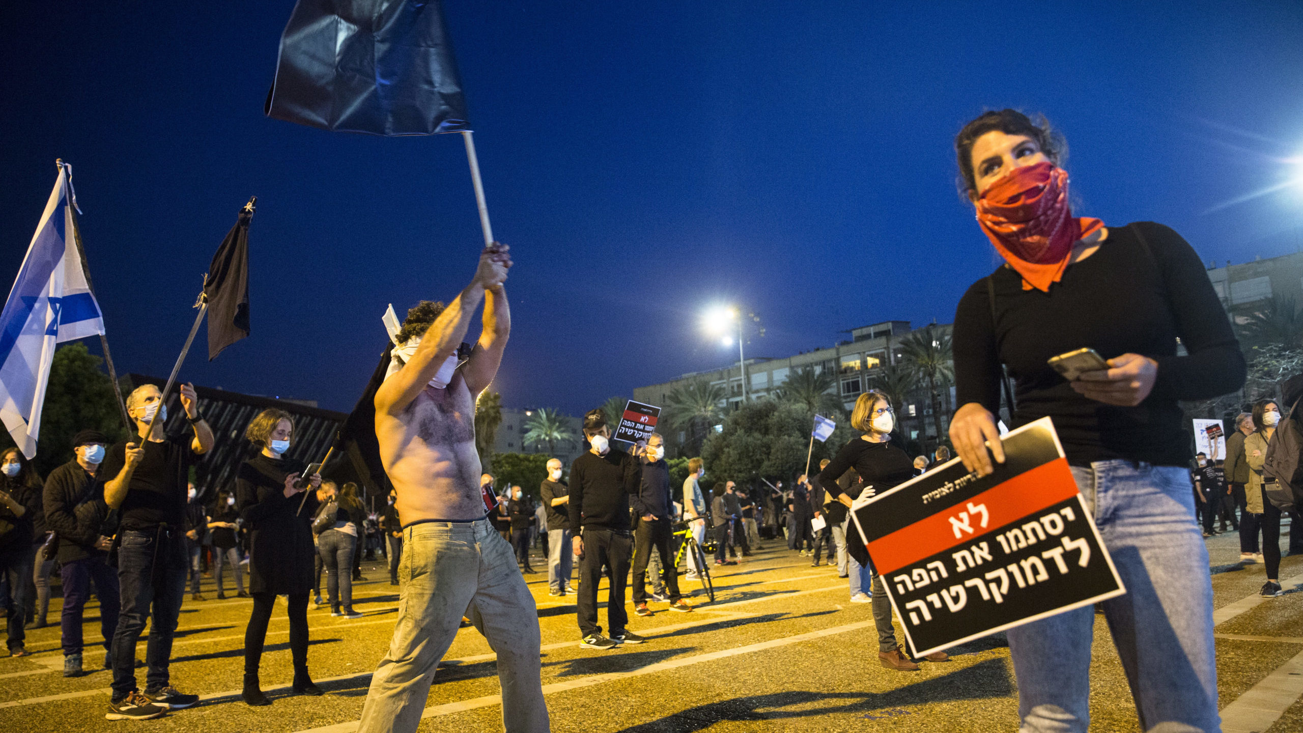 Promised Land: Netanyahu, Gantz Ink Shaky Coalition Deal