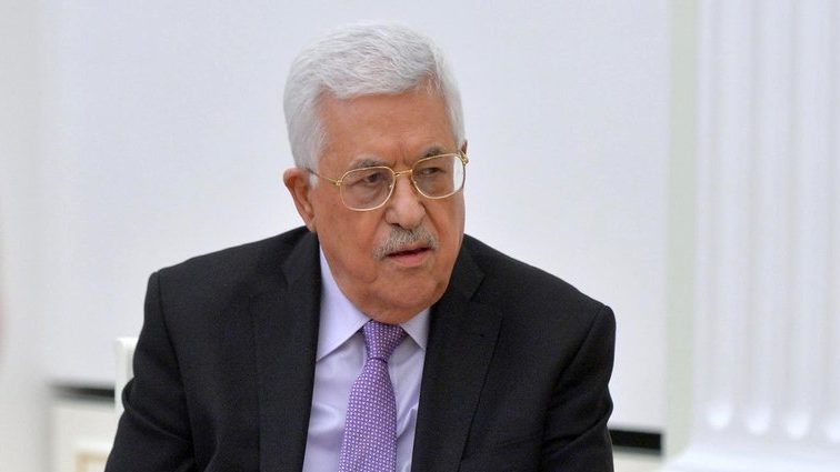 Abbas Wants White House to Stop Calling PLO a Terror Group