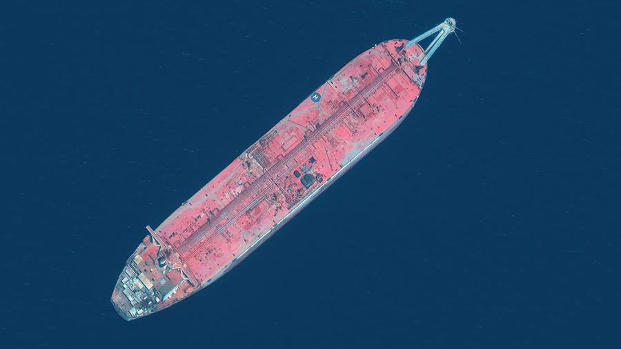 UN Fears Decaying Oil Tanker Already Spilling