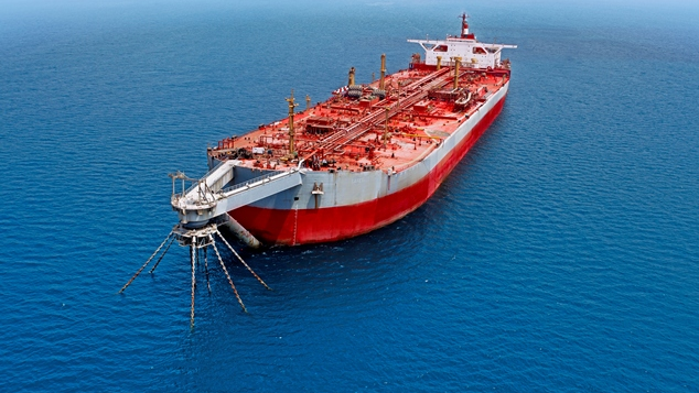 Saudi Arabia Pledges $10 Million for Red Sea Oil Tanker Salvage Operation