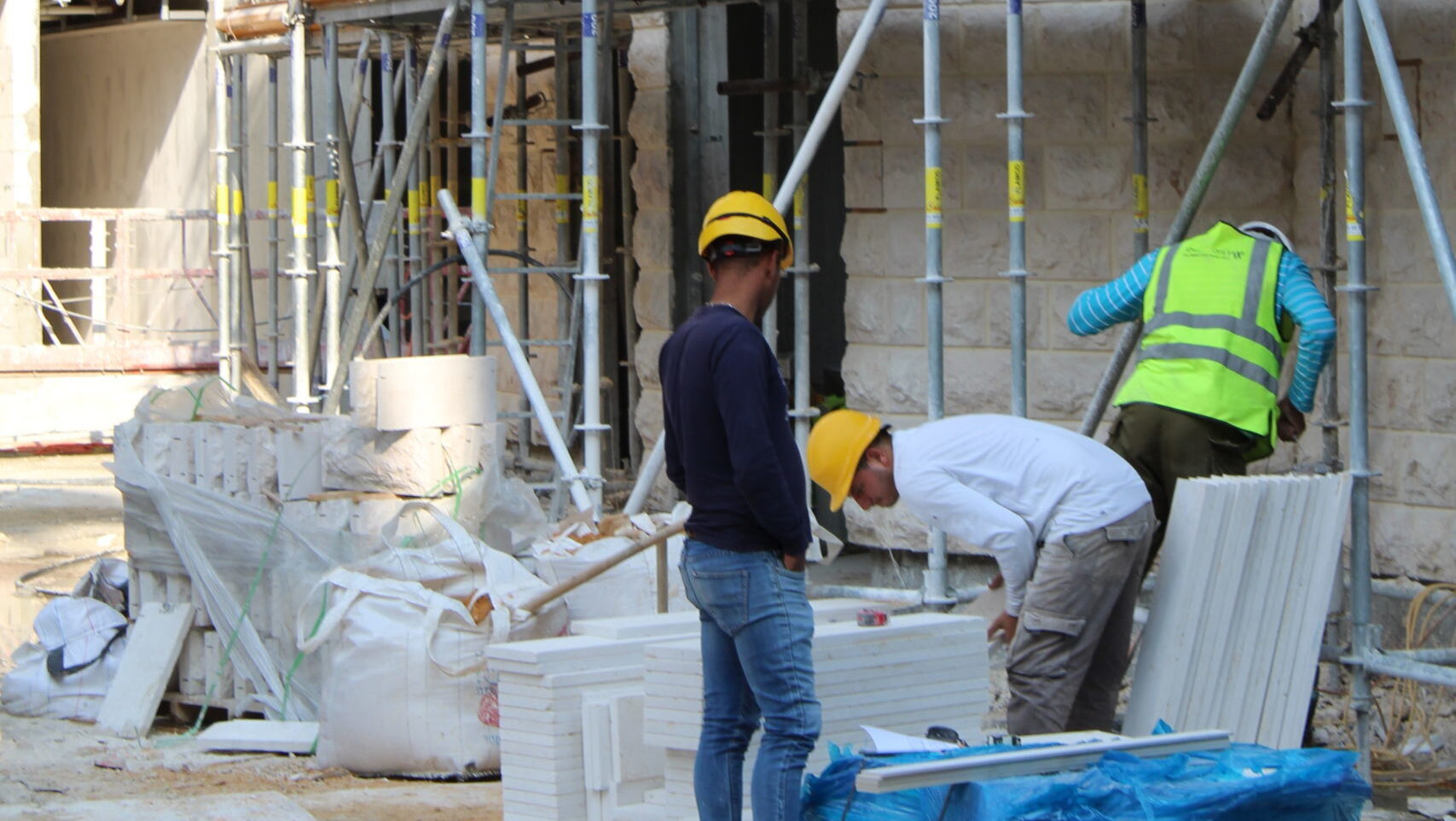 War Brings Delays, Challenges to Israeli Construction Sector