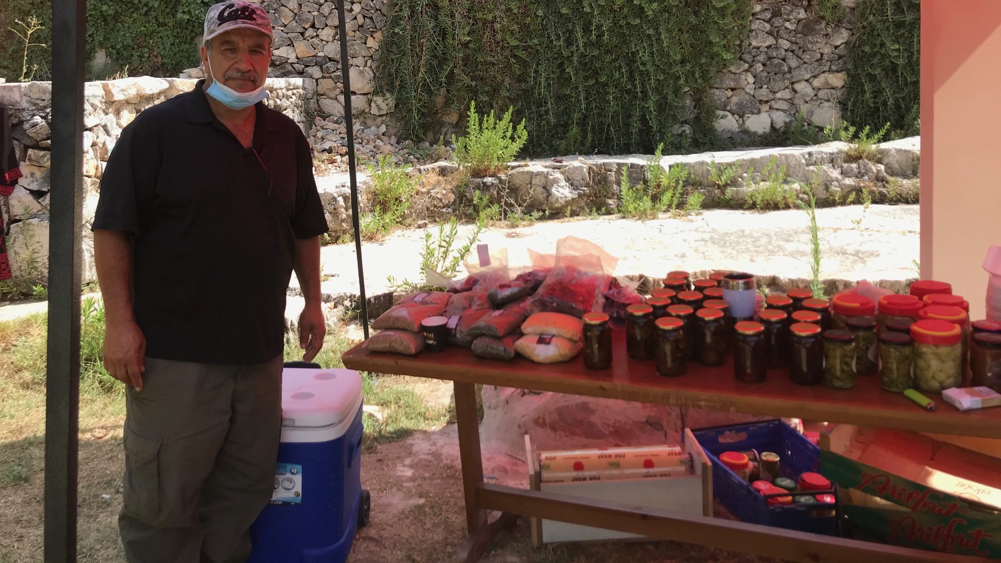 Alternative ‘Souk’ in Ramallah Seeks to Aid Local Growers