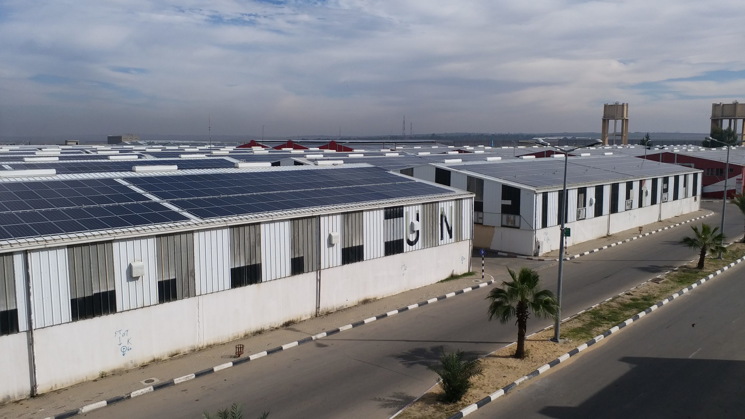 Gaza Ministry Signs Off on Solar Energy Project