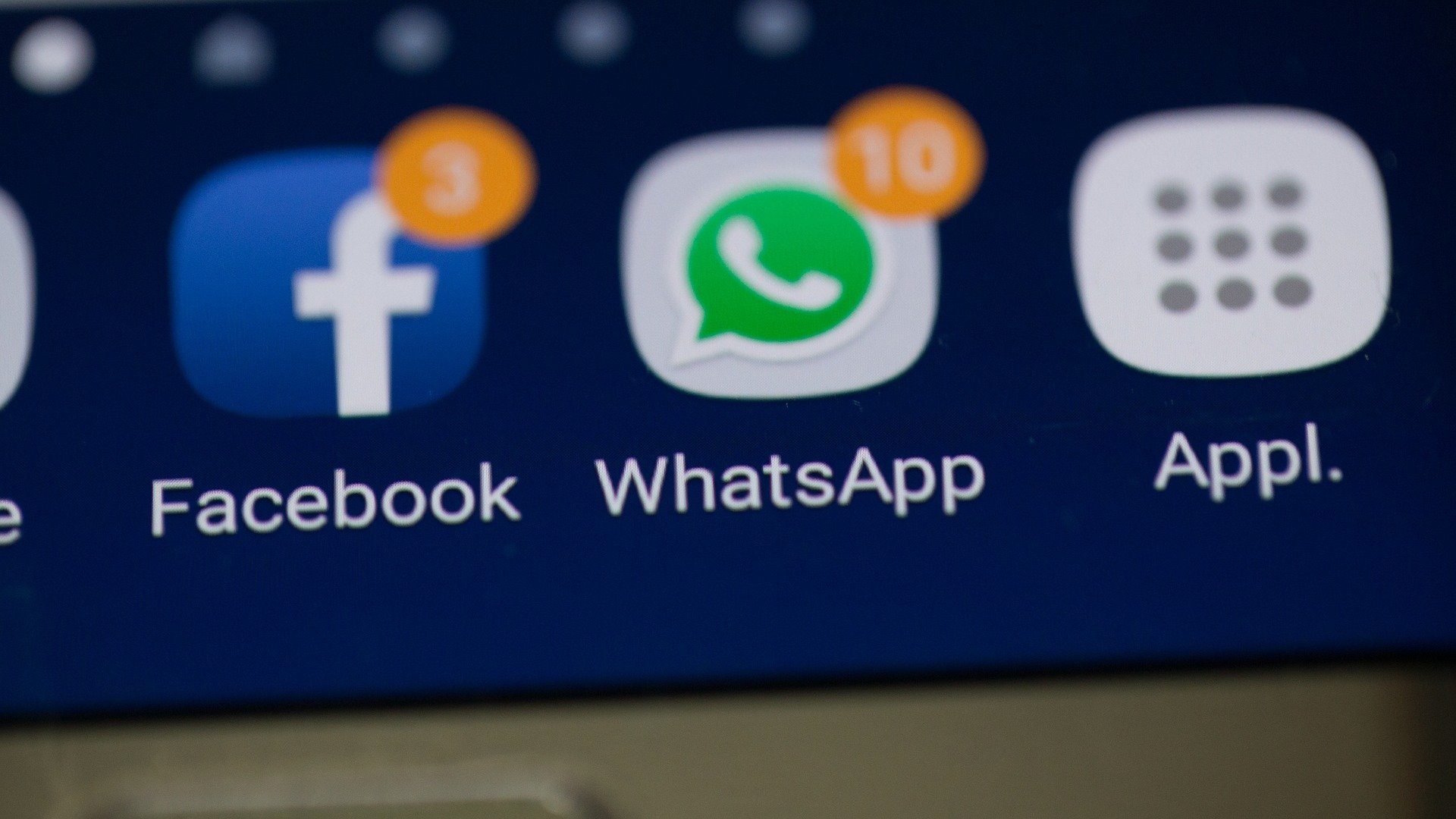 WhatsApp Privacy Changes Roil Users, Governments