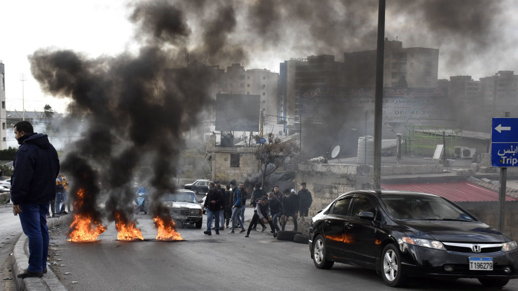 Food Stores in Lebanon Shutter as Currency Crashes