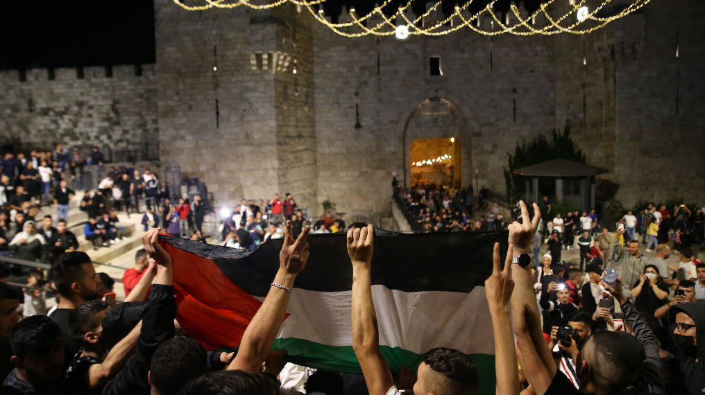 Palestinians Celebrate as Barriers Removed From Jerusalem’s Damascus Gate