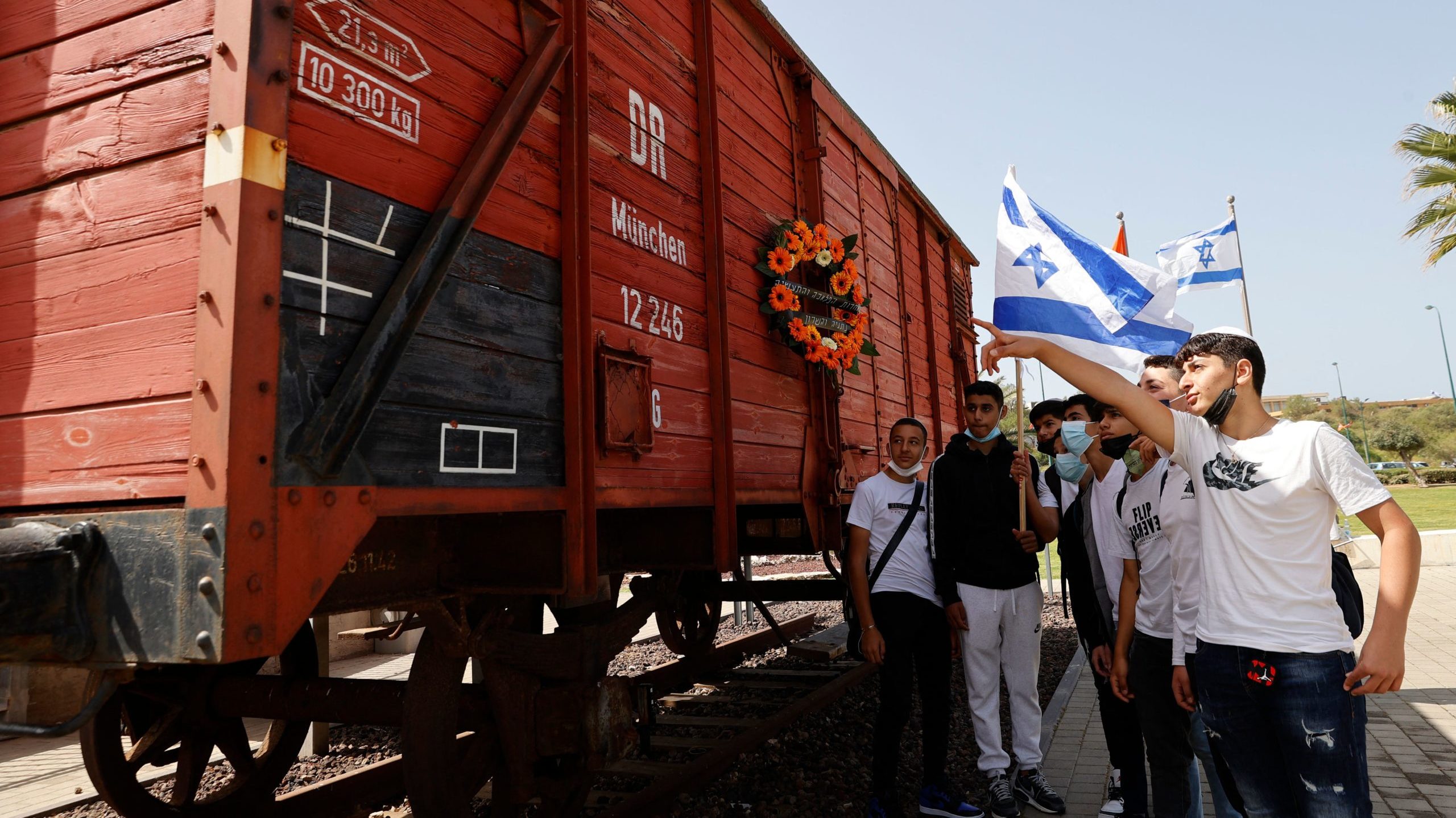 Israel Remembers Holocaust Victims