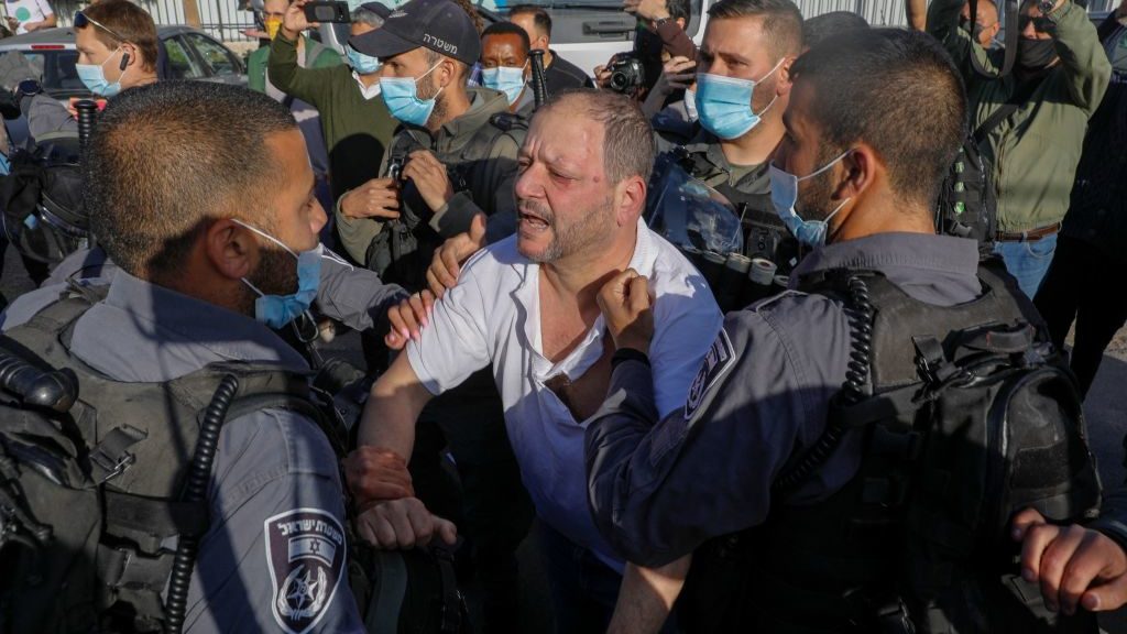 Israeli Lawmaker Files Complaint Against Police Officers