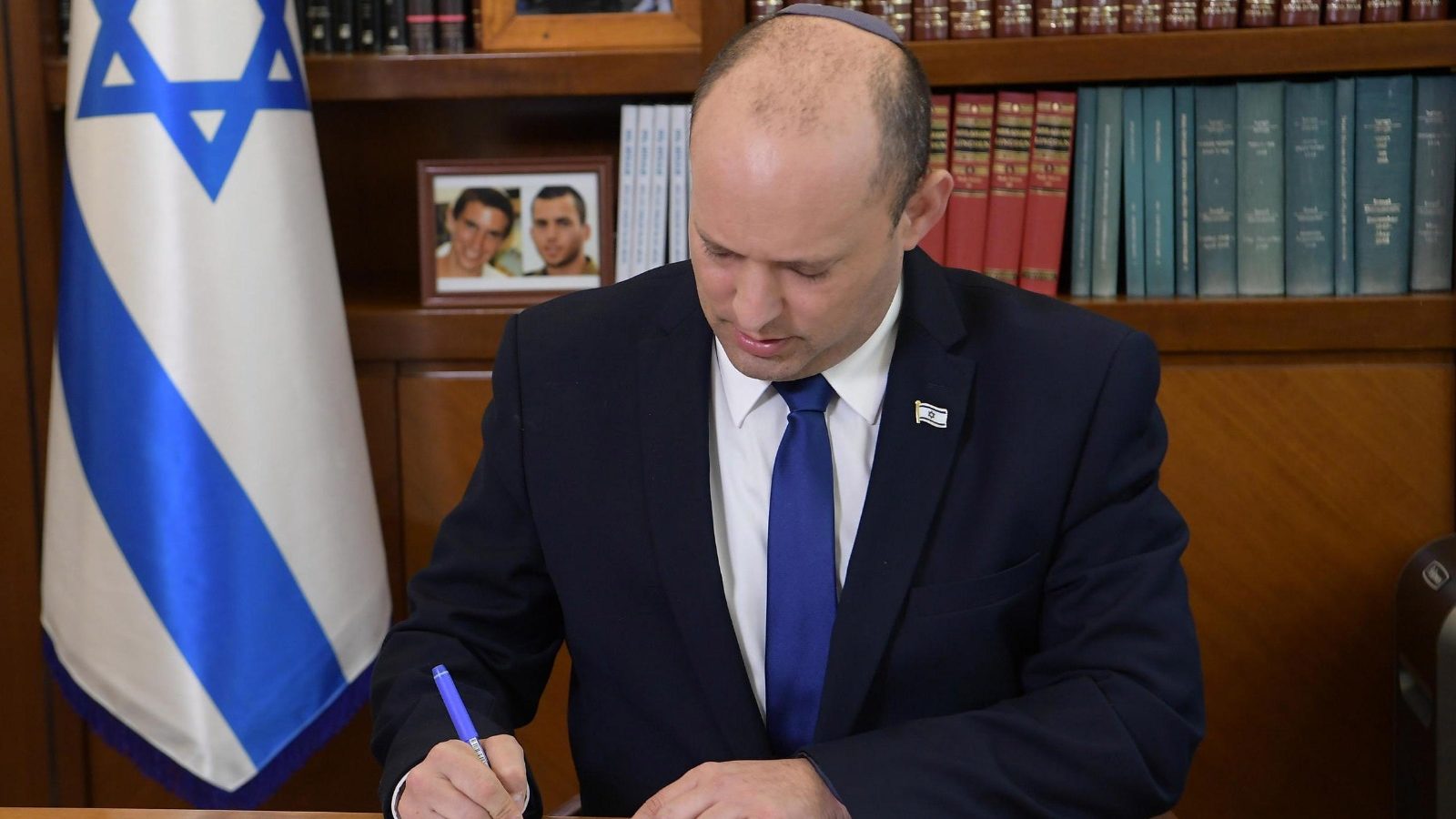 Israel’s Bennett Considered Weak and Uncharismatic by Arab World, Says Expert