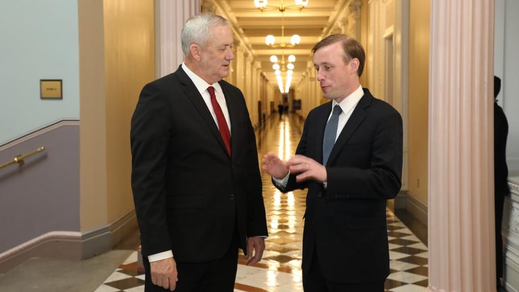 Gantz Makes Round of Meetings in Washington