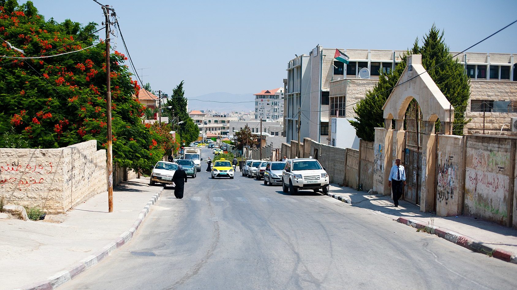 Israeli Troops Kill 2 Palestinian Officers During West Bank Raid