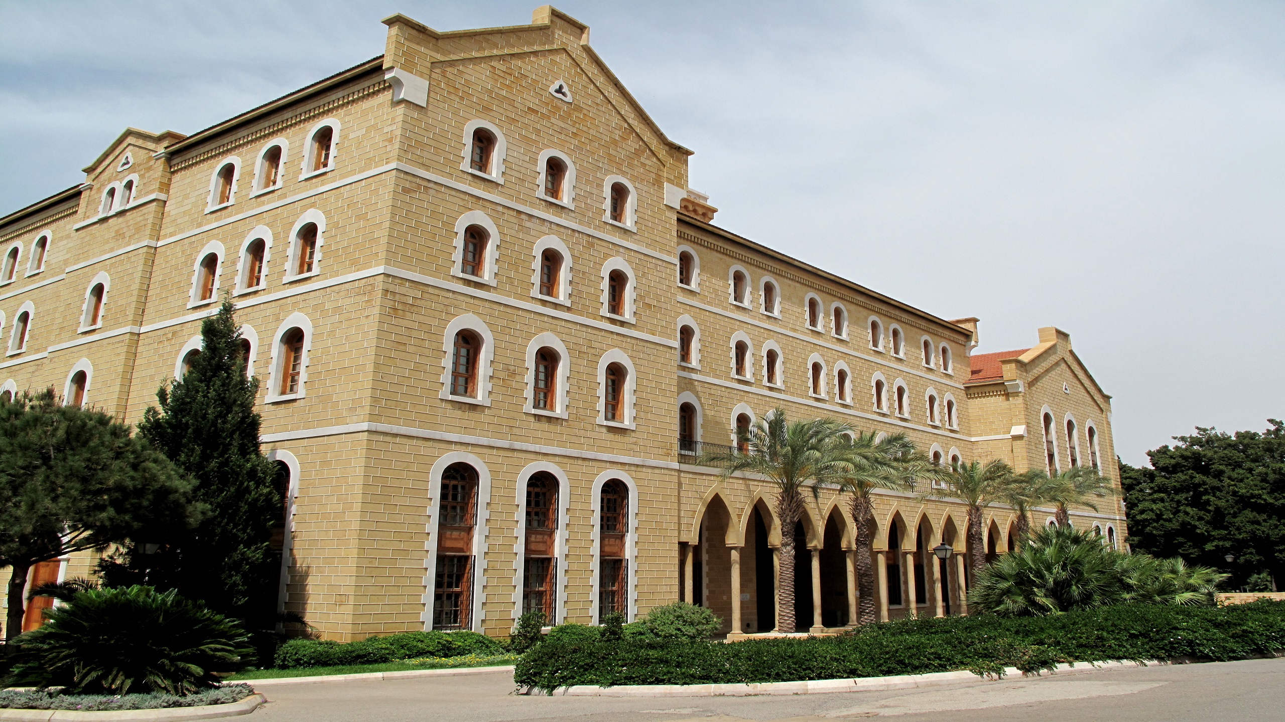 Moving the American University of Beirut to Kuwait