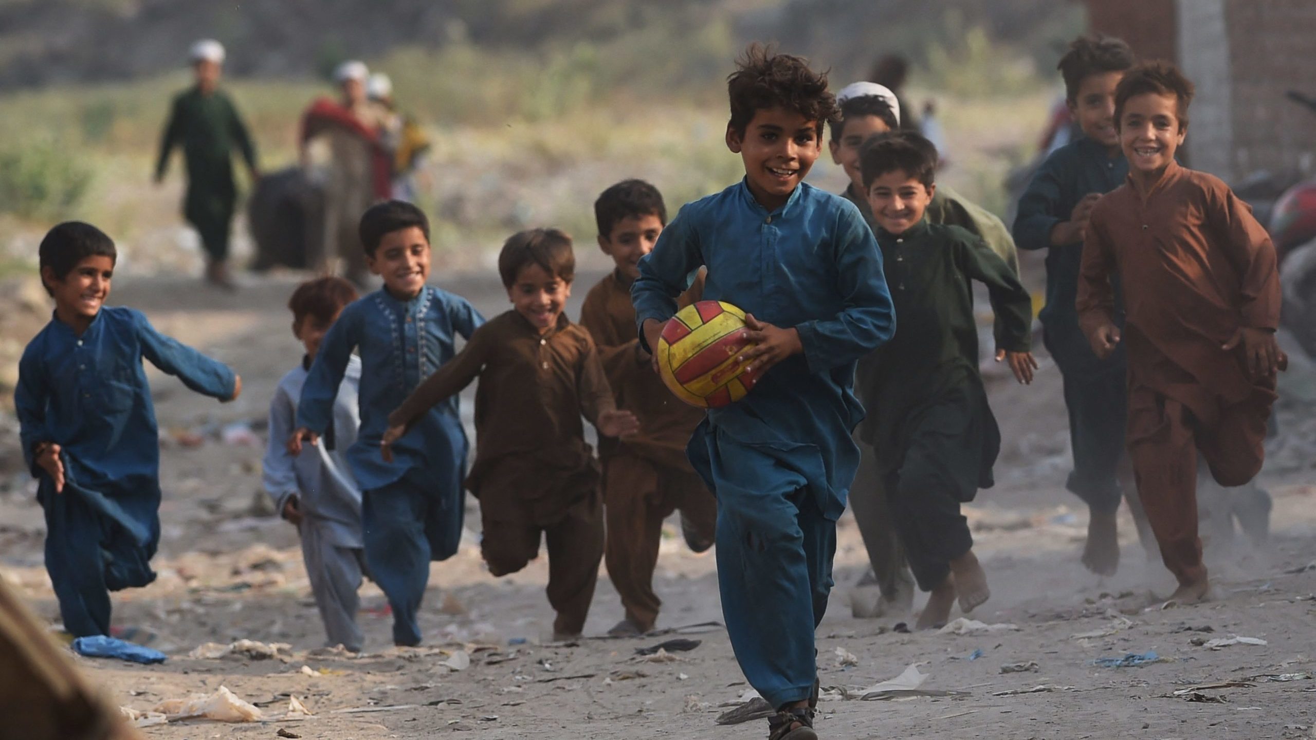 Escalating Violence in Afghanistan Raises Fears of Refugee Influx to Pakistan