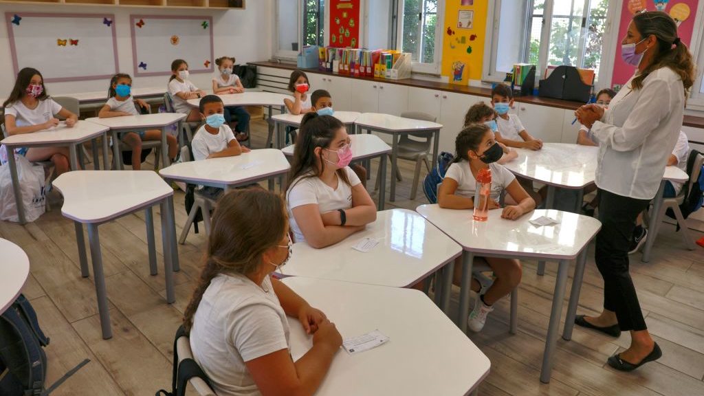 Half of Israeli Teachers Could Be Sent Home Under COVID-19 Booster Shot Policy