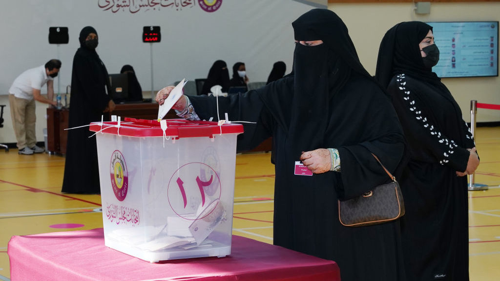 Qataris Vote in Country’s 1st Legislative Elections