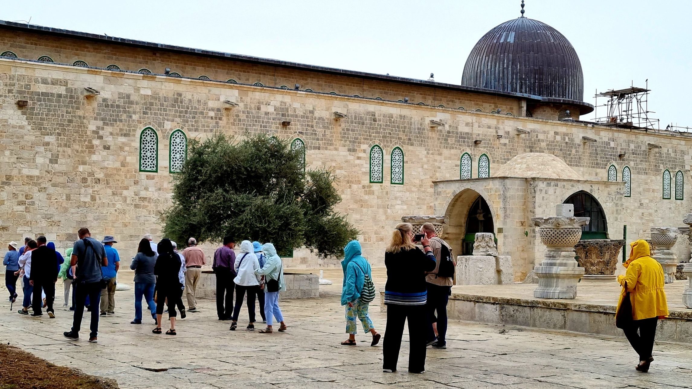 Temple Mount Closed to Jews; Erez Crossing Closed to Gazan Workers