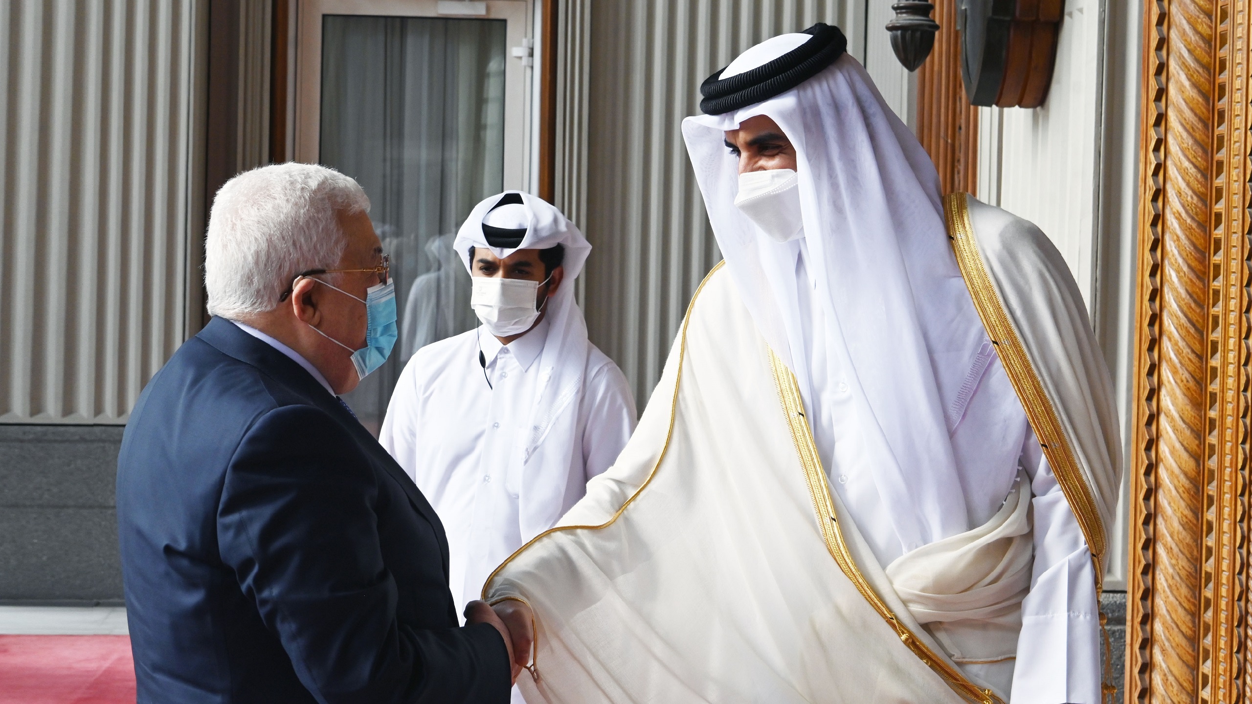 Abbas Seeks Qatar’s Money as PA Faces Financial Crunch
