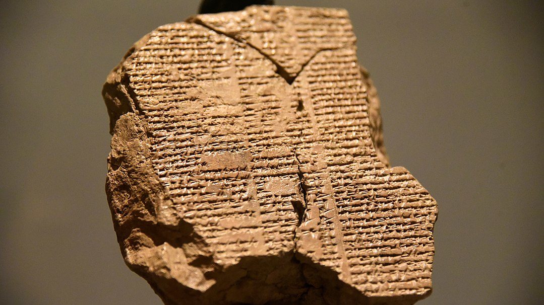 Ancient Clay Tablet Looted During Gulf War Returned to Iraq
